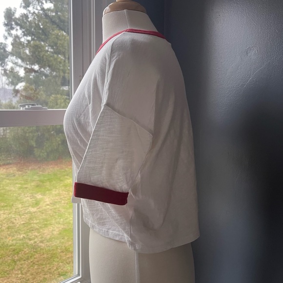 Cool Vibes Crop Top - Picture 3 of 4